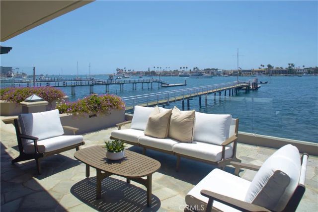 2027 Bayside Drive, Corona Del Mar, CA 92625