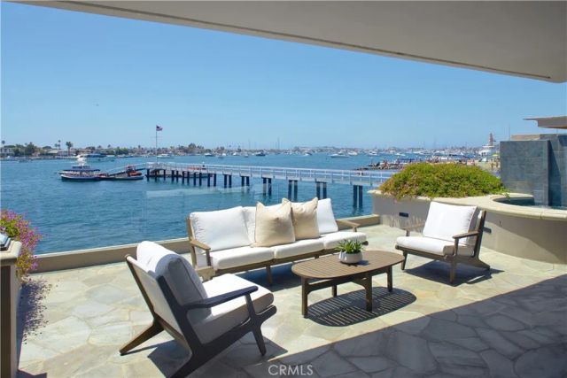 2027 Bayside Drive, Corona Del Mar, CA 92625