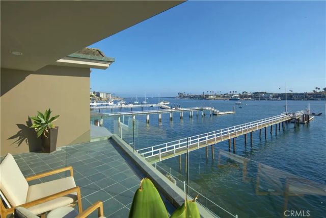 2027 Bayside Drive, Corona Del Mar, CA 92625