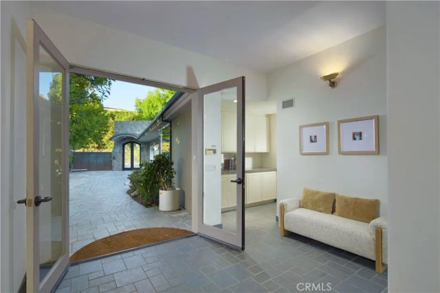 2027 Bayside Drive, Corona Del Mar, CA 92625