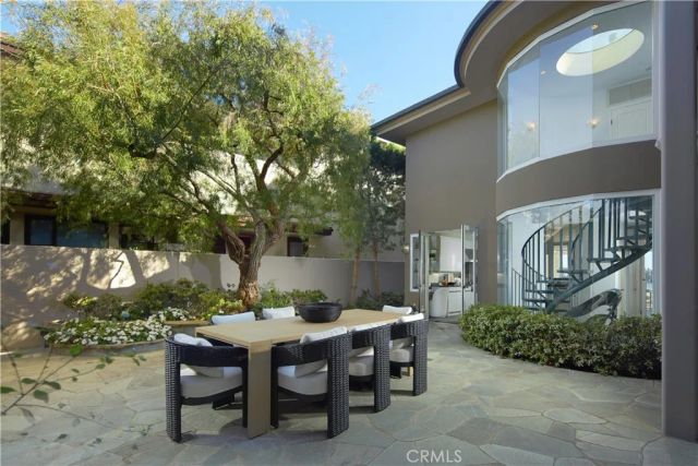2027 Bayside Drive, Corona Del Mar, CA 92625