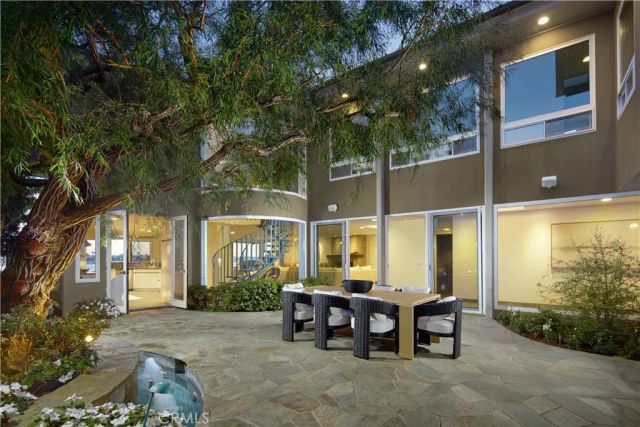 2027 Bayside Drive, Corona Del Mar, CA 92625
