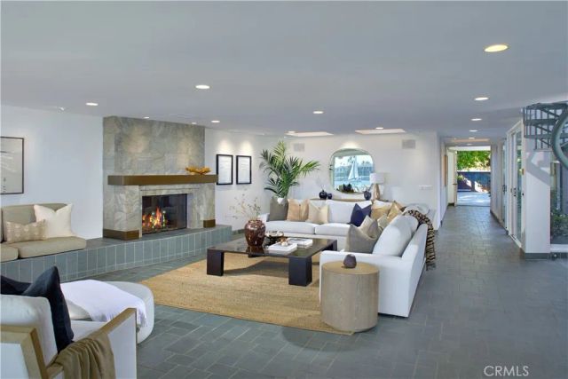 2027 Bayside Drive, Corona Del Mar, CA 92625