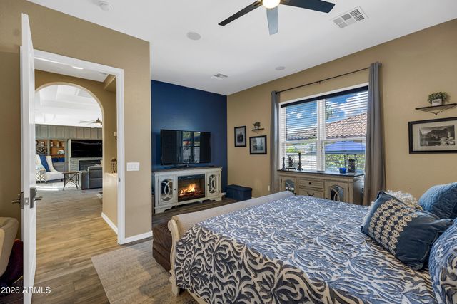 2240 E AZALEA Drive, Chandler, AZ 85286