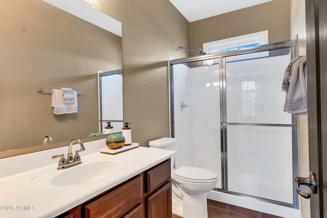 2240 E AZALEA Drive, Chandler, AZ 85286