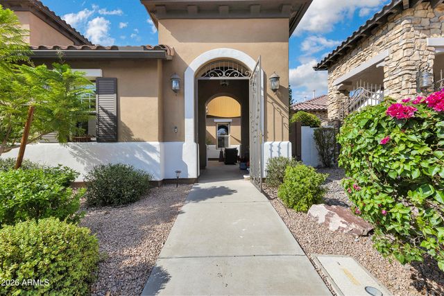 2240 E AZALEA Drive, Chandler, AZ 85286