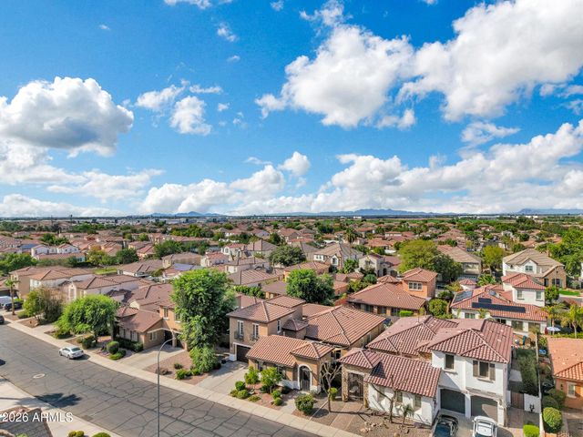 2240 E AZALEA Drive, Chandler, AZ 85286