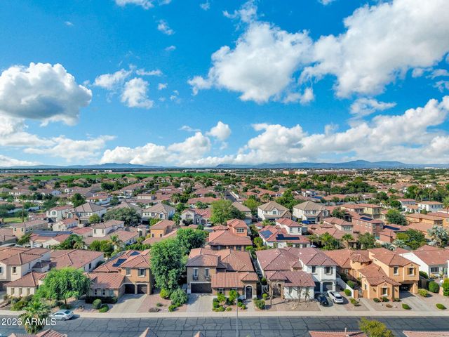 2240 E AZALEA Drive, Chandler, AZ 85286