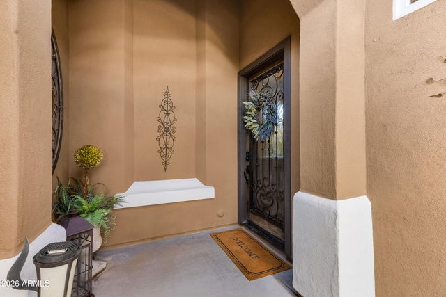 2240 E AZALEA Drive, Chandler, AZ 85286