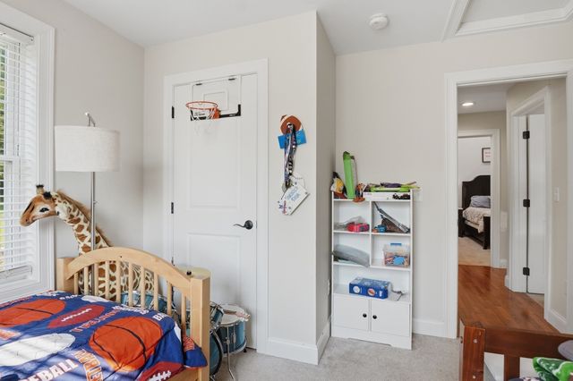 176 Oakham Road, Barre, MA 01005