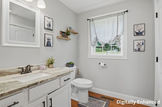 176 Oakham Road, Barre, MA 01005