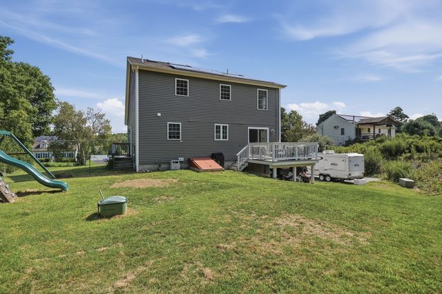 176 Oakham Road, Barre, MA 01005