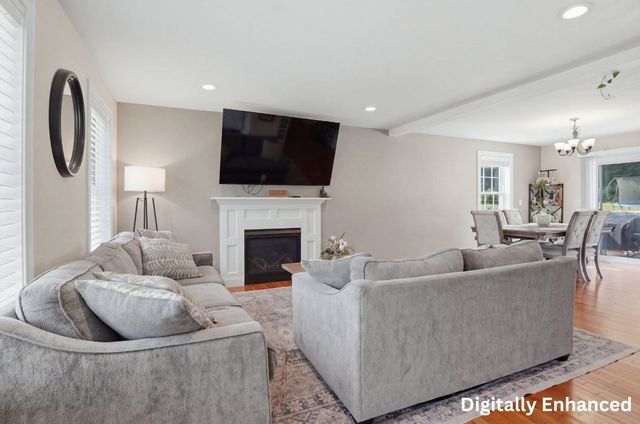 176 Oakham Road, Barre, MA 01005