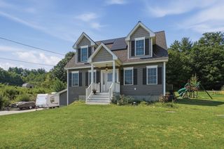 176 Oakham Road, Barre, MA 01005