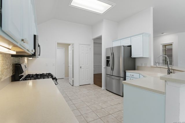 6551 Jade Mdw, San Antonio, TX 78249
