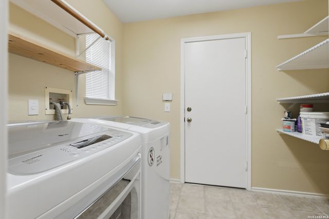 6551 Jade Mdw, San Antonio, TX 78249