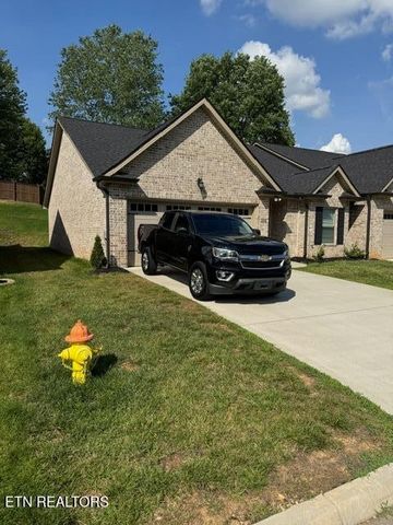 5918 Knox Hill Way, Knoxville, TN 37912