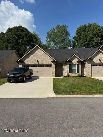 5918 Knox Hill Way, Knoxville, TN 37912