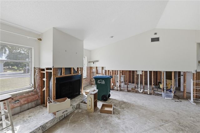 111 SW 49th TER, Cape Coral, FL 33914