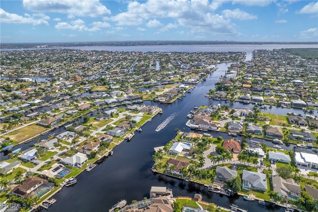 111 SW 49th TER, Cape Coral, FL 33914