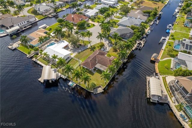 111 SW 49th TER, Cape Coral, FL 33914