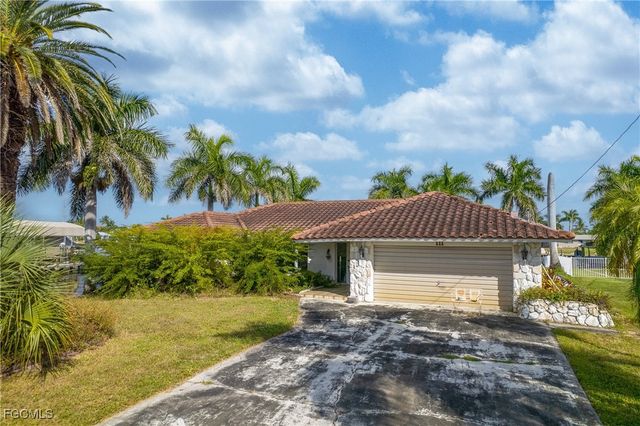 111 SW 49th TER, Cape Coral, FL 33914