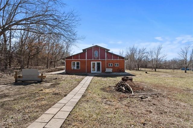 511 1891st Road, Kingsville, MO 64061