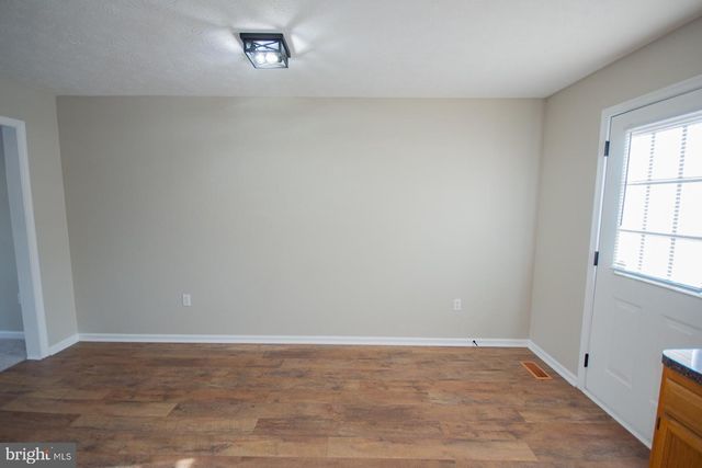 11 COLOSSIANS CT, Inwood, WV 25428