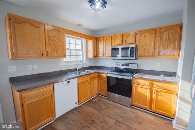 11 COLOSSIANS CT, Inwood, WV 25428