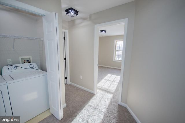 11 COLOSSIANS CT, Inwood, WV 25428