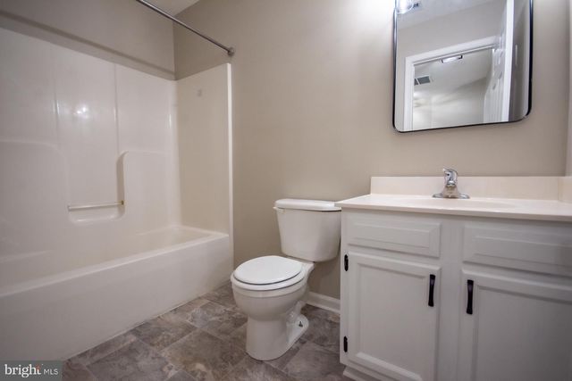 11 COLOSSIANS CT, Inwood, WV 25428