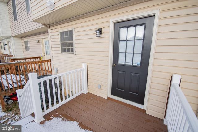 11 COLOSSIANS CT, Inwood, WV 25428