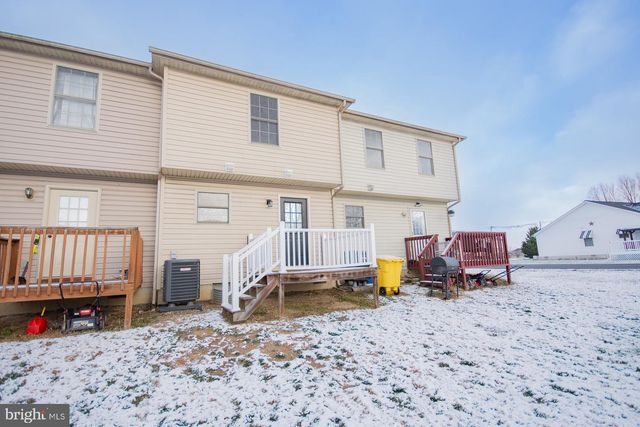 11 COLOSSIANS CT, Inwood, WV 25428