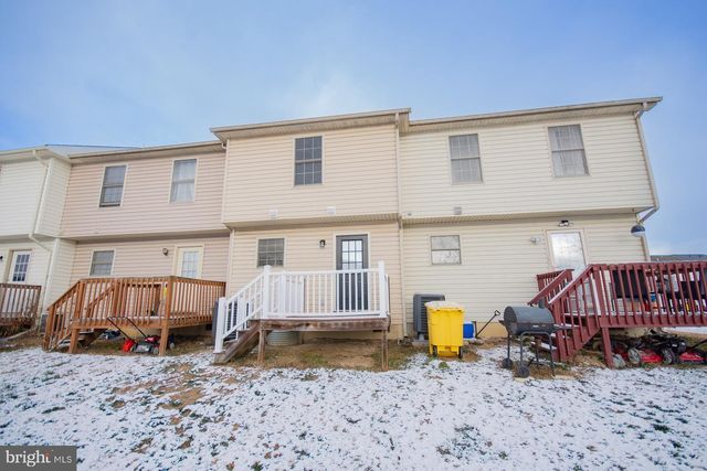 11 COLOSSIANS CT, Inwood, WV 25428