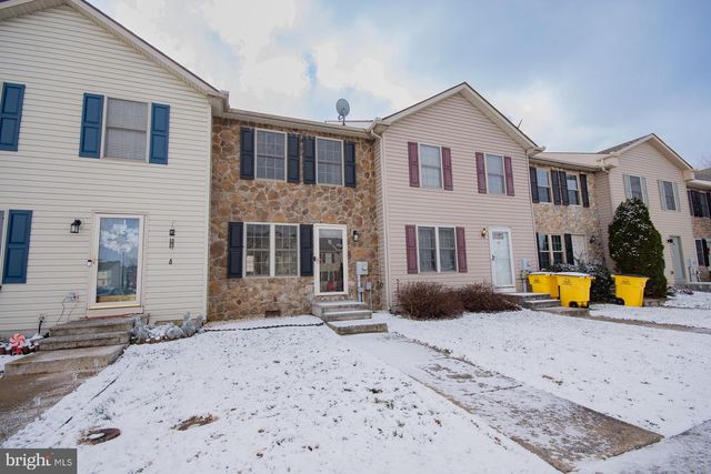 11 COLOSSIANS CT, Inwood, WV 25428