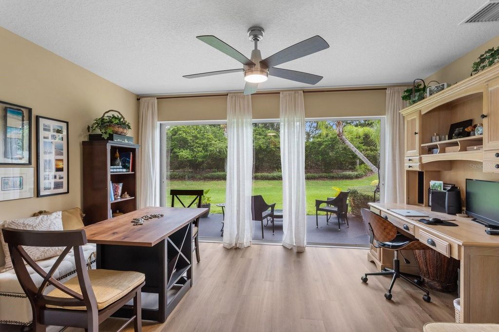 Image 16 of property listing at 11740 ASTILBE DRIVE, Orlando, FL 32827