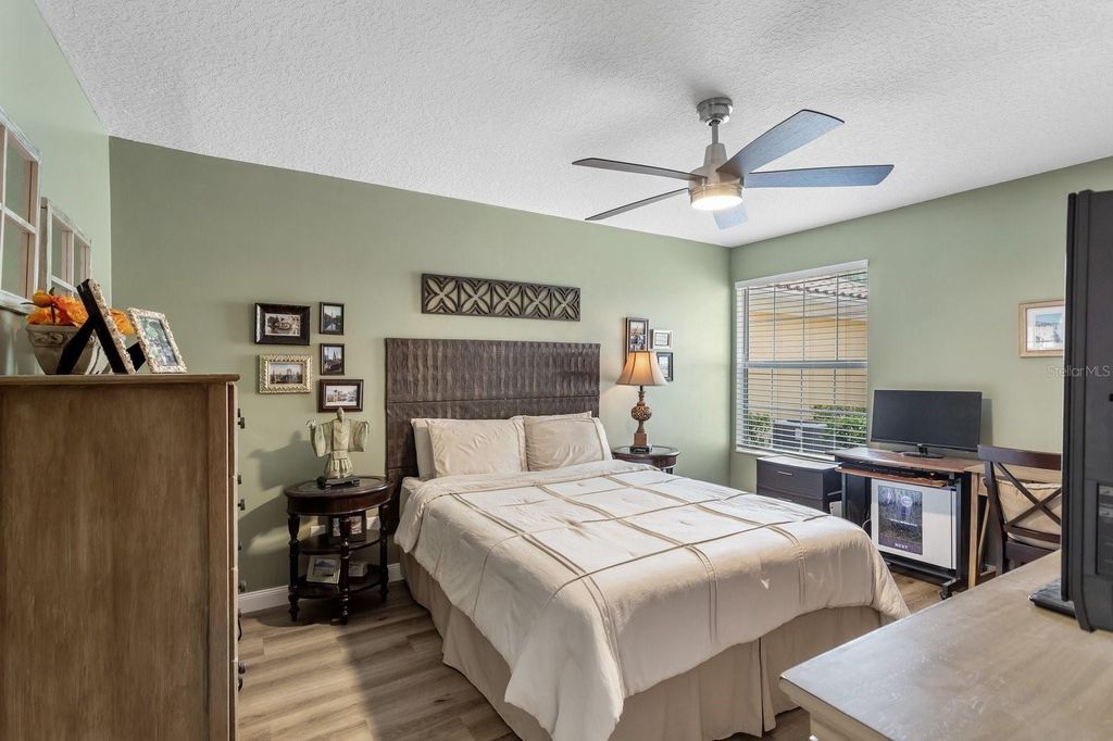 Image 21 of property listing at 11740 ASTILBE DRIVE, Orlando, FL 32827