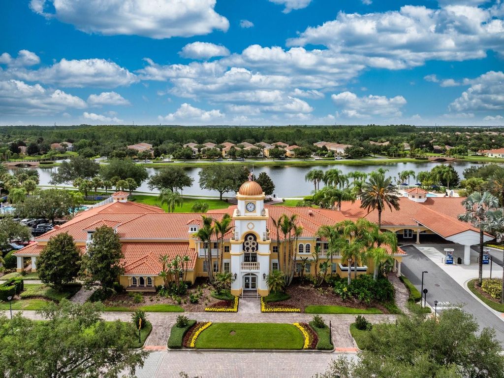 Image 32 of property listing at 11740 ASTILBE DRIVE, Orlando, FL 32827