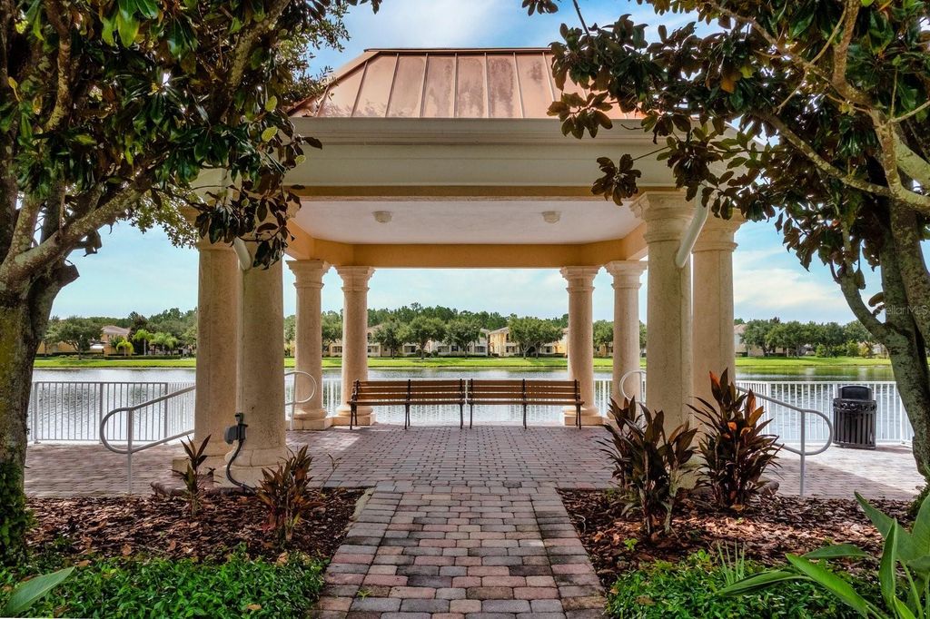 Image 35 of property listing at 11740 ASTILBE DRIVE, Orlando, FL 32827