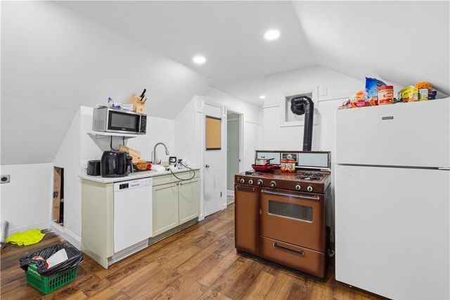 55 Lyman Avenue, North Providence, RI 02911