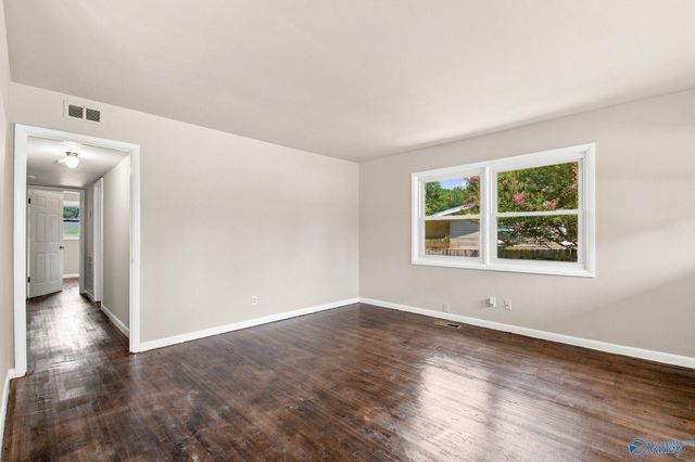3216 Fairacres Road SW, Huntsville, AL 35805
