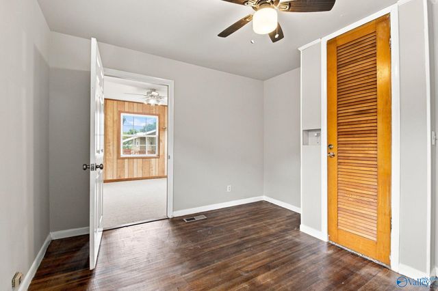 3216 Fairacres Road SW, Huntsville, AL 35805