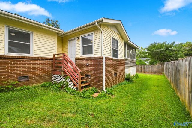 3216 Fairacres Road SW, Huntsville, AL 35805