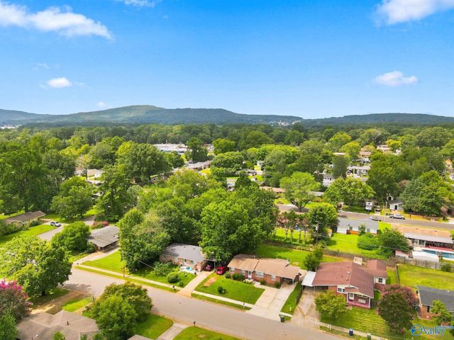 3216 Fairacres Road SW, Huntsville, AL 35805