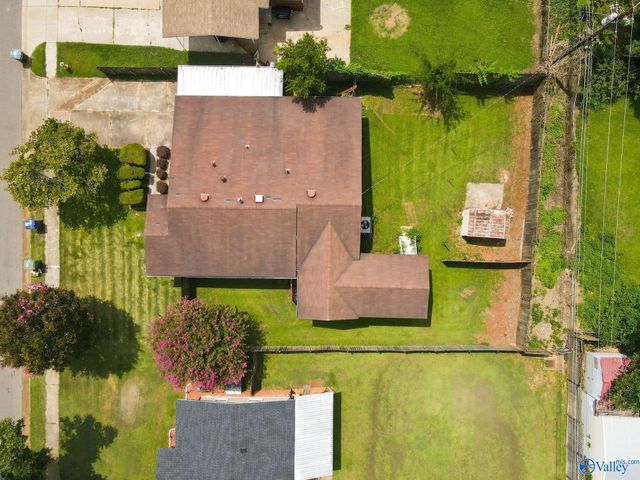 3216 Fairacres Road SW, Huntsville, AL 35805