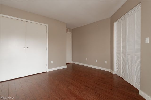 220 Fox Hollow Drive 212, Mayfield Heights, OH 44124