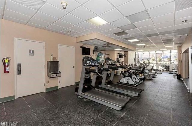 220 Fox Hollow Drive 212, Mayfield Heights, OH 44124