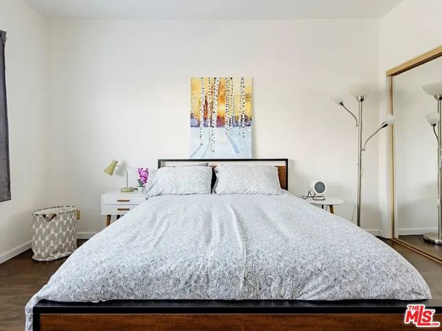 14245 Dickens Street A, Sherman Oaks, CA 91423