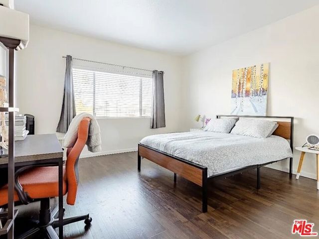 14245 Dickens Street A, Sherman Oaks, CA 91423