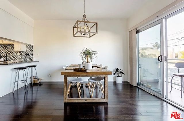 14245 Dickens Street A, Sherman Oaks, CA 91423